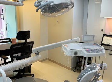 Dr. Juhi’s Dental Studio – Dentist in Panchpakhadi