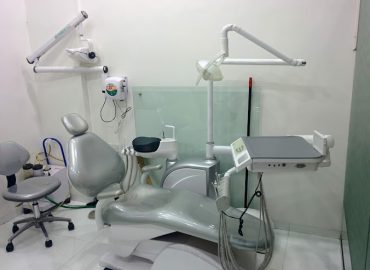 Smile Dental Clinic And Implant Center